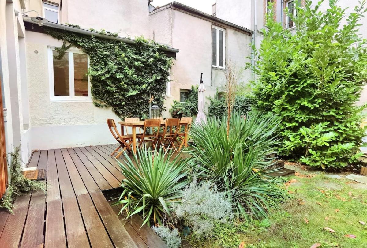 Maison De Ville Avec Terrasse Et Jardin Ρενς Εξωτερικό φωτογραφία